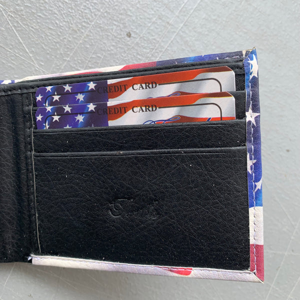 4.25" x 3.75" USA FLAG AMERICANA WALLET LEATHER BIFOLD WALLET NEW-- FREE SHIPPING