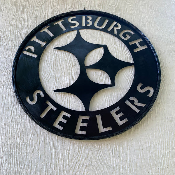 PITTSBURGH BLACK METAL DISC CUSTOM VINTAGE CRAFT TEAM SPORTS SIGN HANDMADE