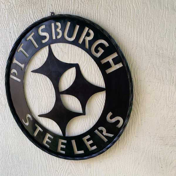 PITTSBURGH BLACK METAL DISC CUSTOM VINTAGE CRAFT TEAM SPORTS SIGN HANDMADE