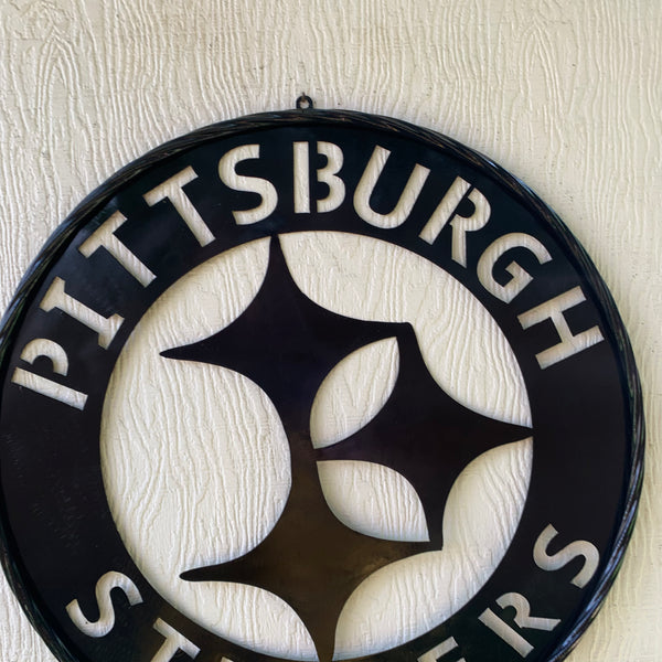 PITTSBURGH BLACK METAL DISC CUSTOM VINTAGE CRAFT TEAM SPORTS SIGN HANDMADE