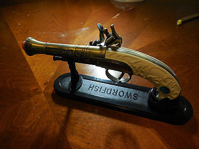 ANTIQUE DECOR WITH STAND MODEL 1820 WESTERN HOME DECOR BRAND NEW