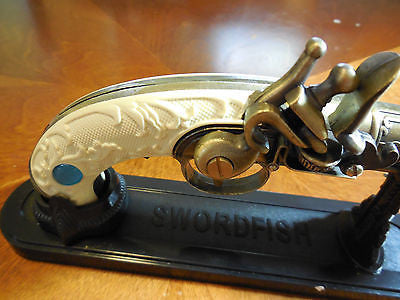 ANTIQUE DECOR WITH STAND MODEL 1820 WESTERN HOME DECOR BRAND NEW