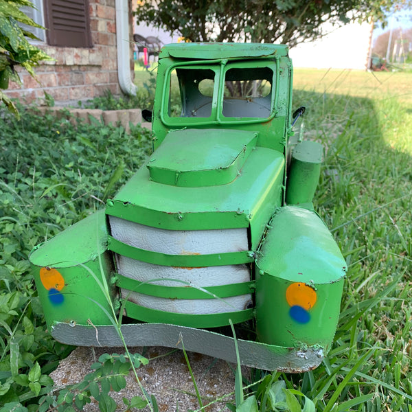 24" PICKUP TRUCK METAL ART FIGURINE OUTDOOR & INDOOR GARDEN WESTERN HOME DECOR HANDMADE NEW: 24"L x 12"W x 12" H
