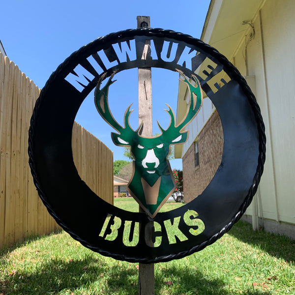 24" MILWAUKEE BUCKS WIDE BAND DISC STYLE METAL CUSTOM VINTAGE CRAFT TEAM SPORTS SIGN HANDMADE