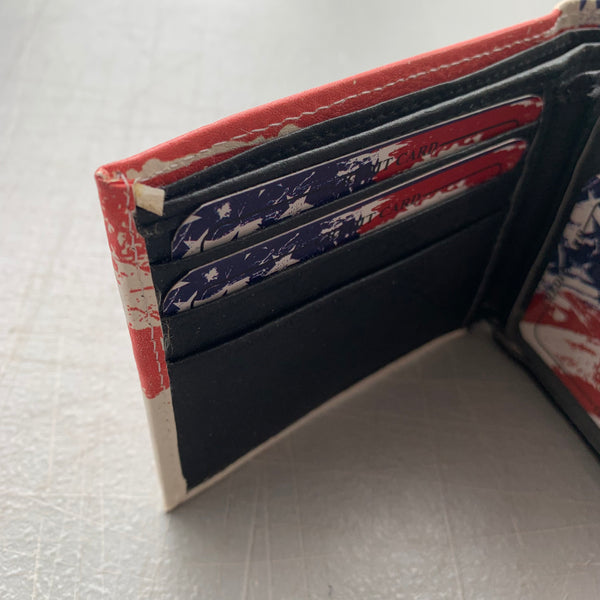 4.25" x 3.75" USA FLAG RED WHITE BLUE WALLET LEATHER BIFOLD WALLET NEW-- FREE SHIPPING