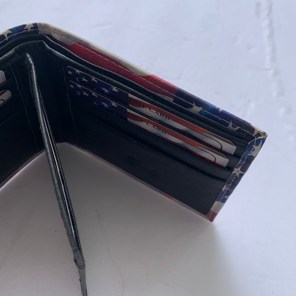 4.25" x 3.75" USA FLAG AMERICANA WALLET LEATHER BIFOLD WALLET NEW-- FREE SHIPPING