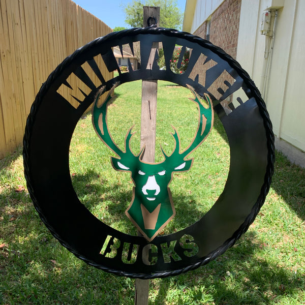 24" MILWAUKEE BUCKS WIDE BAND DISC STYLE METAL CUSTOM VINTAGE CRAFT TEAM SPORTS SIGN HANDMADE