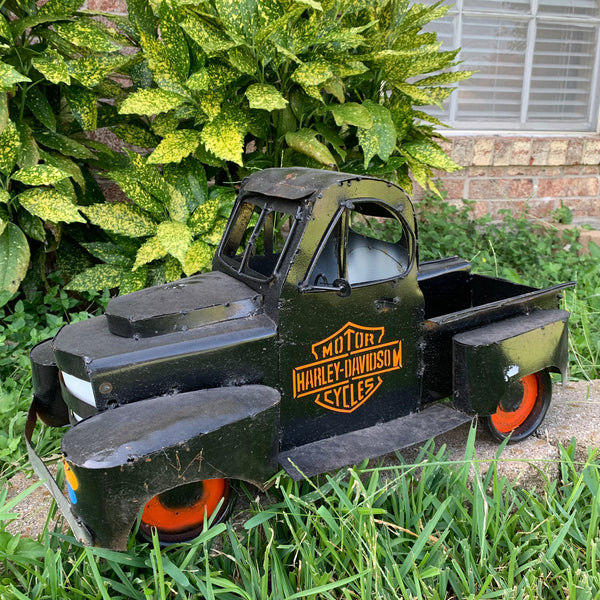 24" PICKUP TRUCK METAL ART FIGURINE OUTDOOR & INDOOR GARDEN WESTERN HOME DECOR HANDMADE NEW: 24"L x 12"W x 12" H