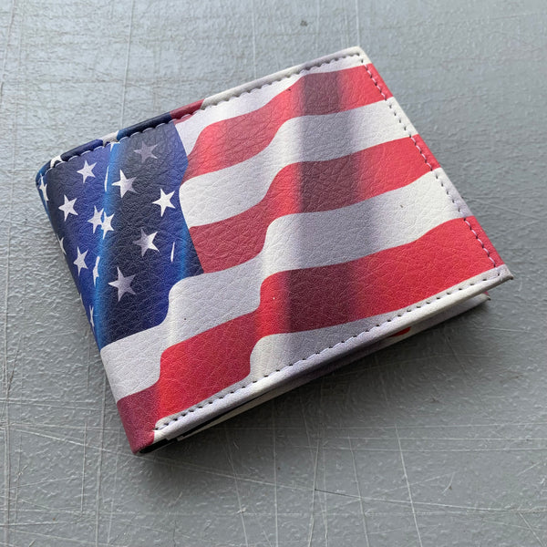 4.25" x 3.75" USA FLAG AMERICANA WALLET LEATHER BIFOLD WALLET NEW-- FREE SHIPPING