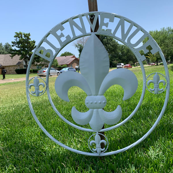 24", 32" GLOSS WHITE FLEUR DE LIS BIENVENUE METAL WALL ART WESTERN HOME DECOR