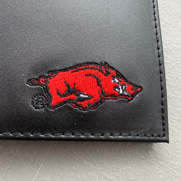 4.25" x 3.75" ARKANSAS RAZORBACKS CUSTOM LEATHER WALLET BIFOLD STYLE NEW-- FREE SHIPPING