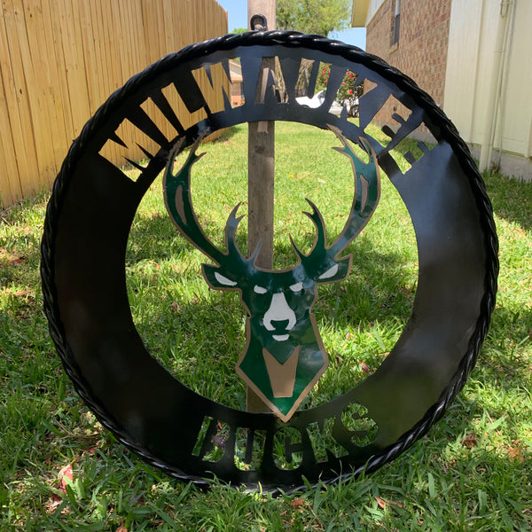 24" MILWAUKEE BUCKS WIDE BAND DISC STYLE METAL CUSTOM VINTAGE CRAFT TEAM SPORTS SIGN HANDMADE