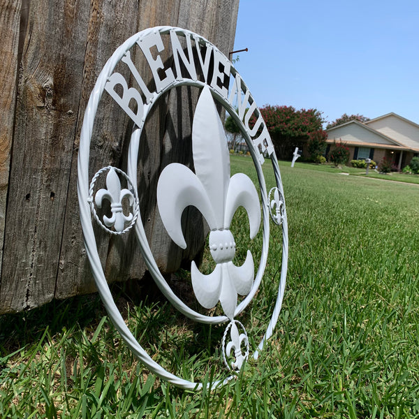 24", 32" GLOSS WHITE FLEUR DE LIS BIENVENUE METAL WALL ART WESTERN HOME DECOR