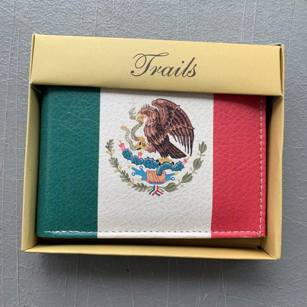 4.25" x 3.75" MEXICO FLAG WALLET LEATHER BIFOLD WALLET NEW-- FREE SHIPPING