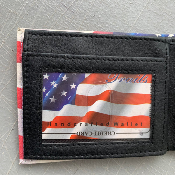 4.25" x 3.75" USA FLAG AMERICANA WALLET LEATHER BIFOLD WALLET NEW-- FREE SHIPPING