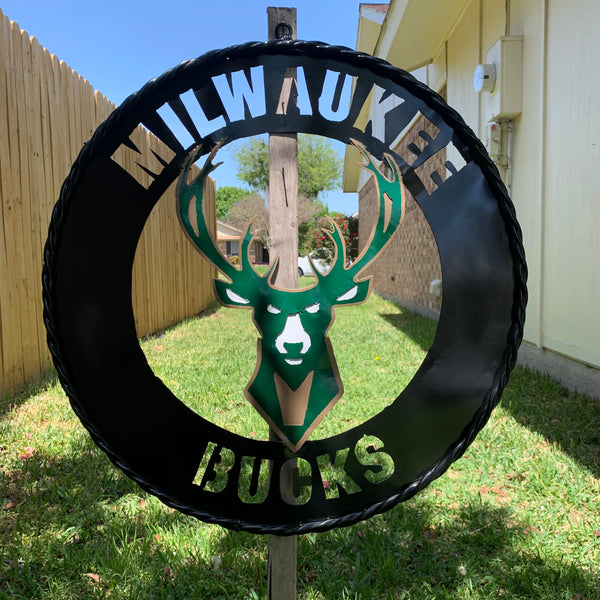 24" MILWAUKEE BUCKS WIDE BAND DISC STYLE METAL CUSTOM VINTAGE CRAFT TEAM SPORTS SIGN HANDMADE