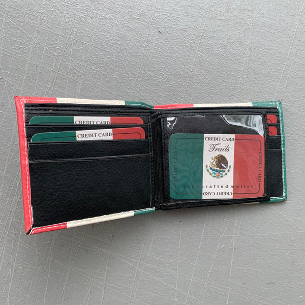 4.25" x 3.75" MEXICO FLAG WALLET LEATHER BIFOLD WALLET NEW-- FREE SHIPPING