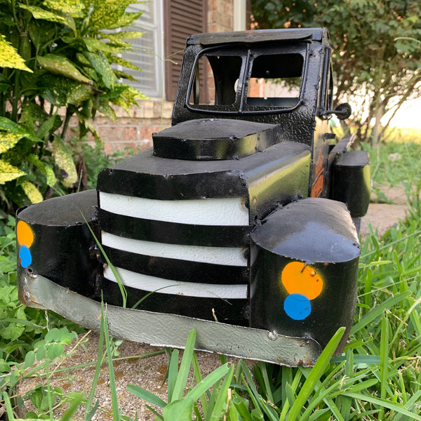 24" PICKUP TRUCK METAL ART FIGURINE OUTDOOR & INDOOR GARDEN WESTERN HOME DECOR HANDMADE NEW: 24"L x 12"W x 12" H
