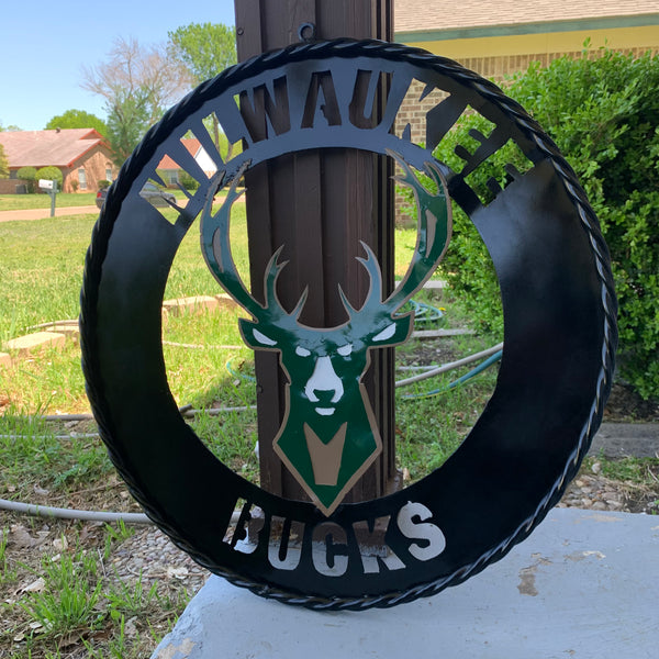 24" MILWAUKEE BUCKS WIDE BAND DISC STYLE METAL CUSTOM VINTAGE CRAFT TEAM SPORTS SIGN HANDMADE